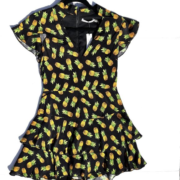 NWT Alice + Olivia Black V neck Pineapple Print Mini Dress Romper 2 - Picture 1 of 9